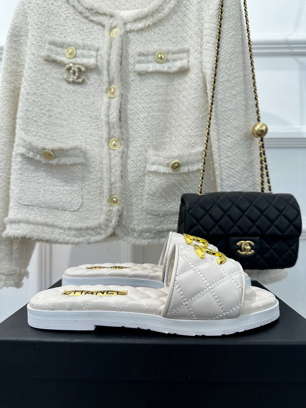 로고 플렛 슬리퍼 상세