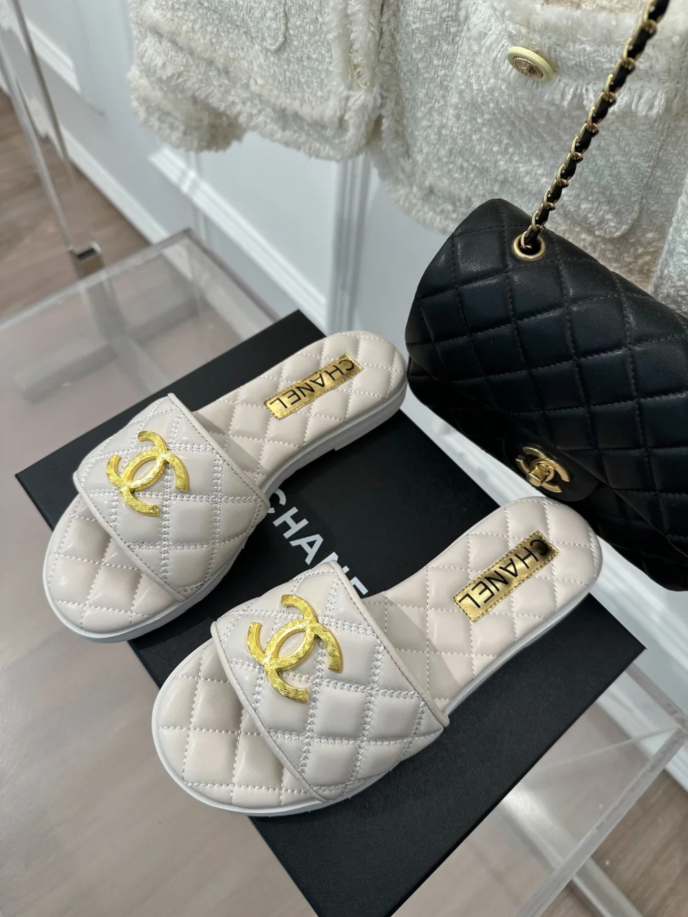 로고 플렛 슬리퍼 상세