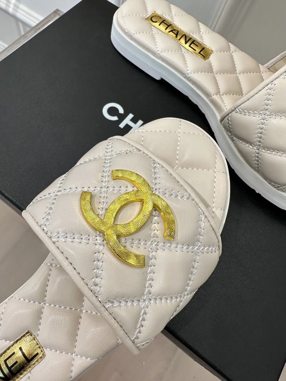 로고 플렛 슬리퍼 상세