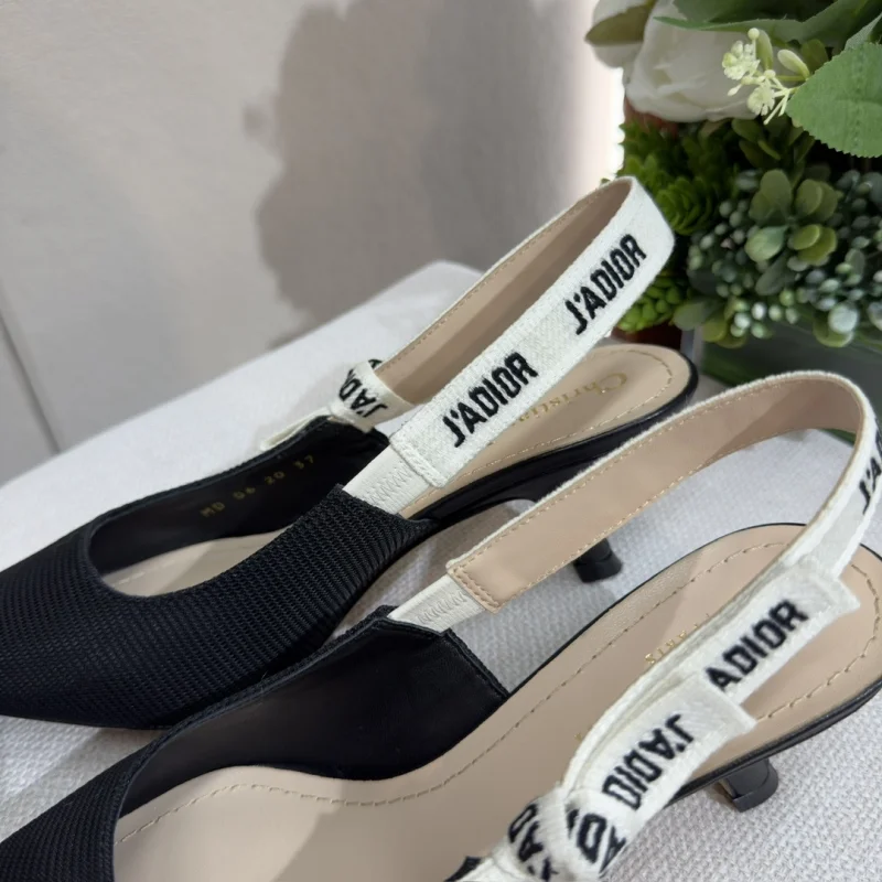 슬링백 토 키튼 힐 상세