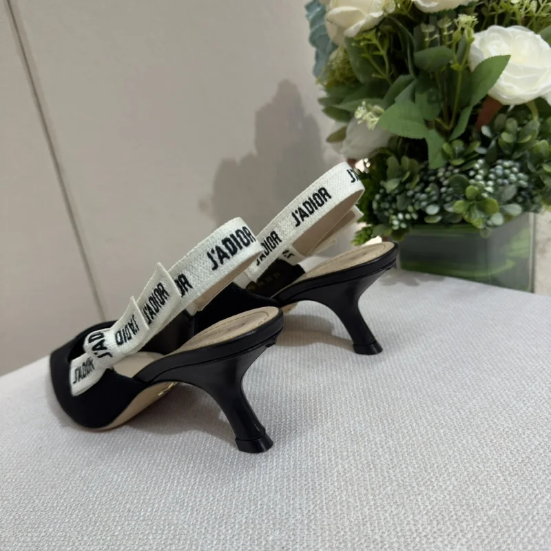 슬링백 토 키튼 힐 상세