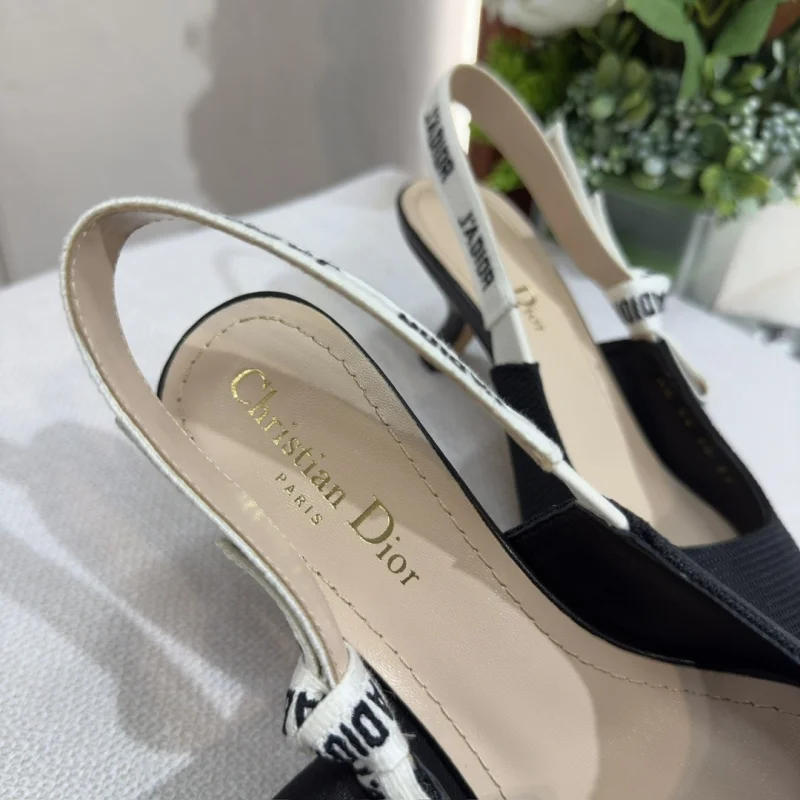 슬링백 토 키튼 힐 상세