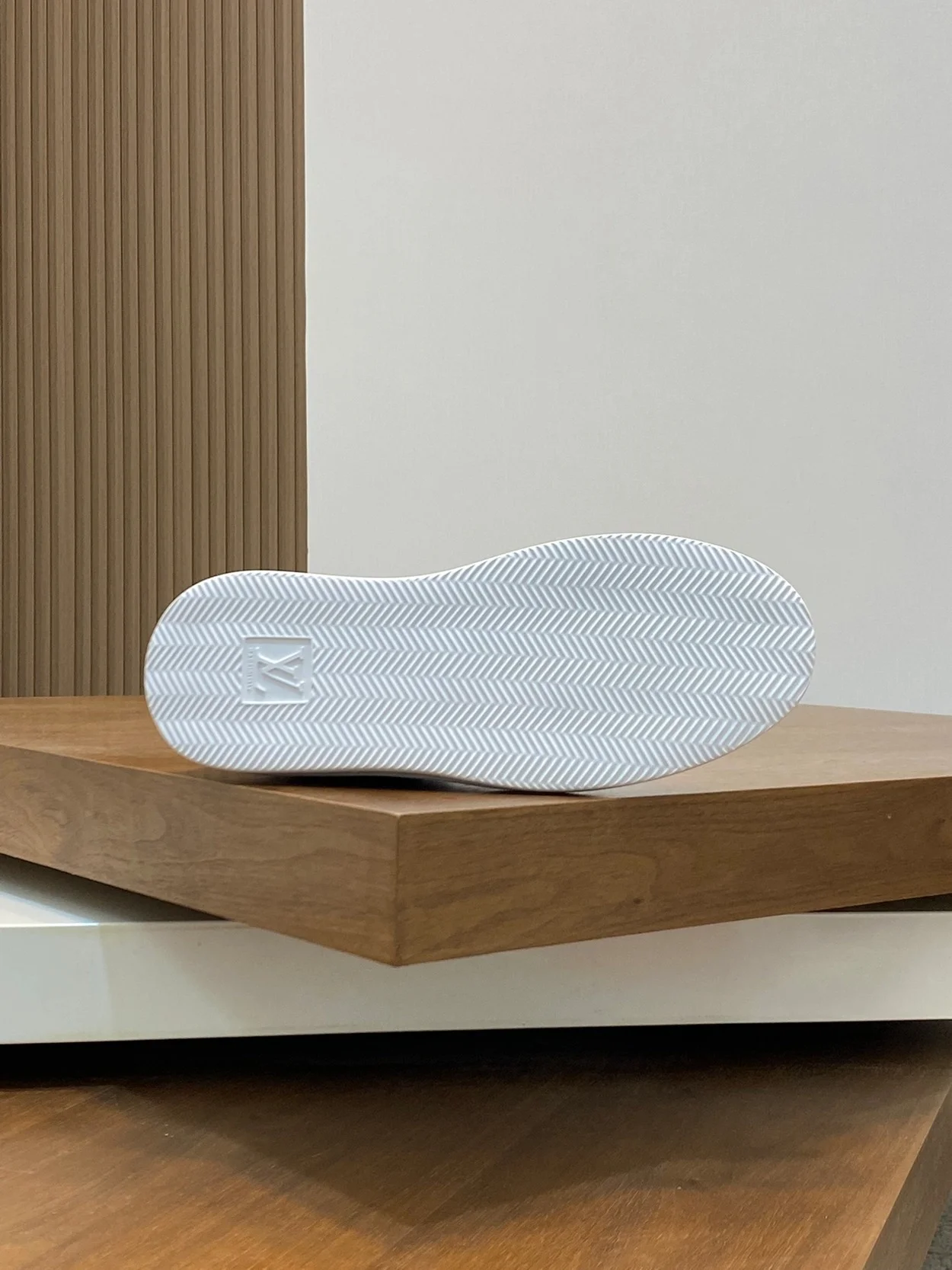 비버리 힐스 스니커즈 화이트 상세