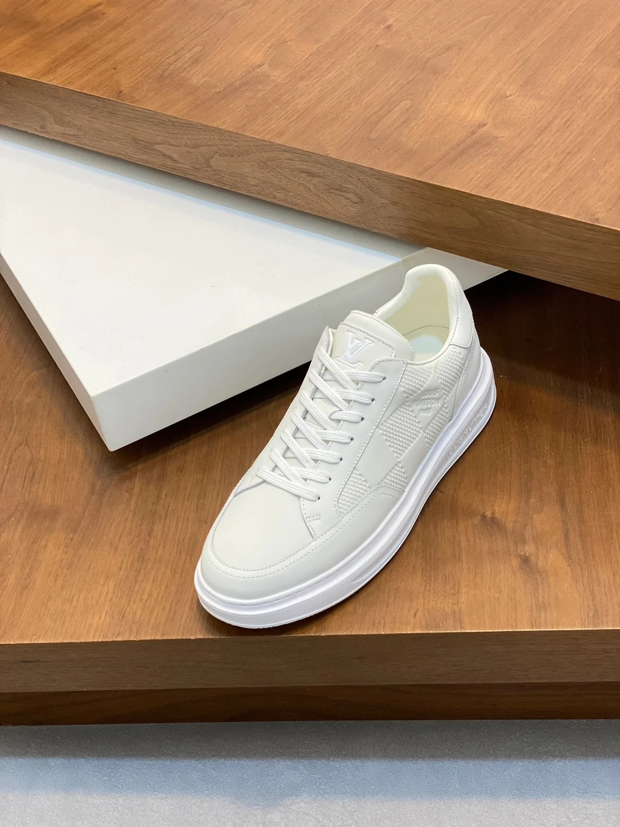 비버리 힐스 스니커즈 화이트 상세