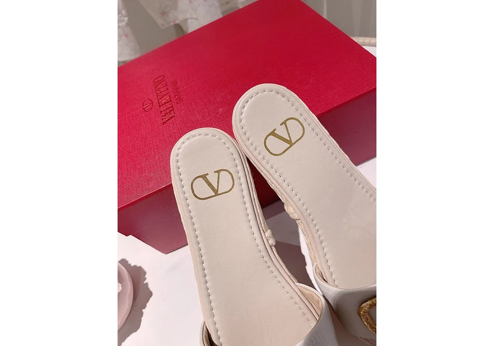 23ss V 로고 슬라이드 상세