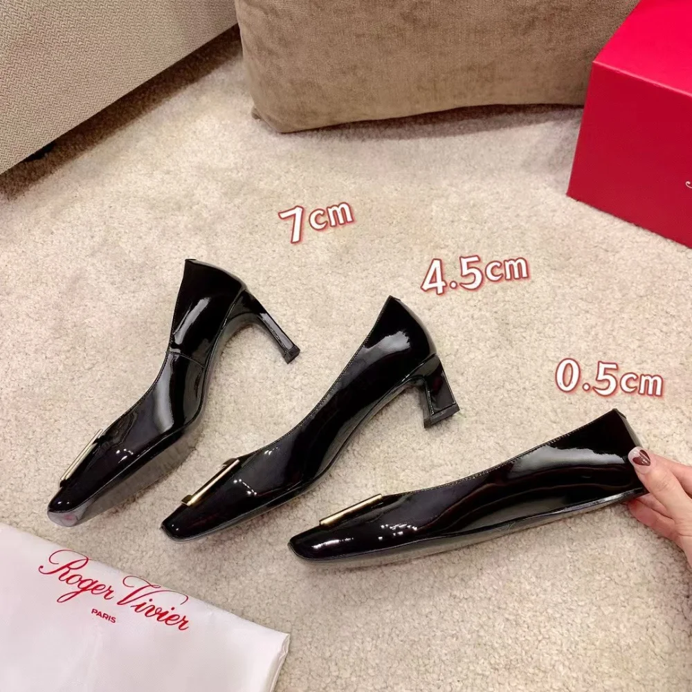 트럼펫 메탈 버클 펌프스 상세