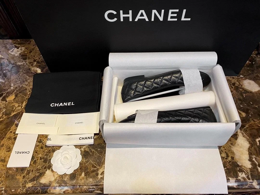 발레리나 플랫 빈티지 카프스킨 블랙 상세