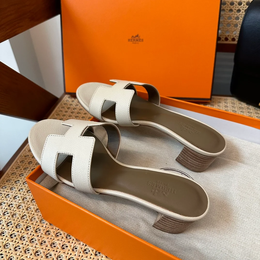 오아시스 샌들 카프스킨 화이트 상세