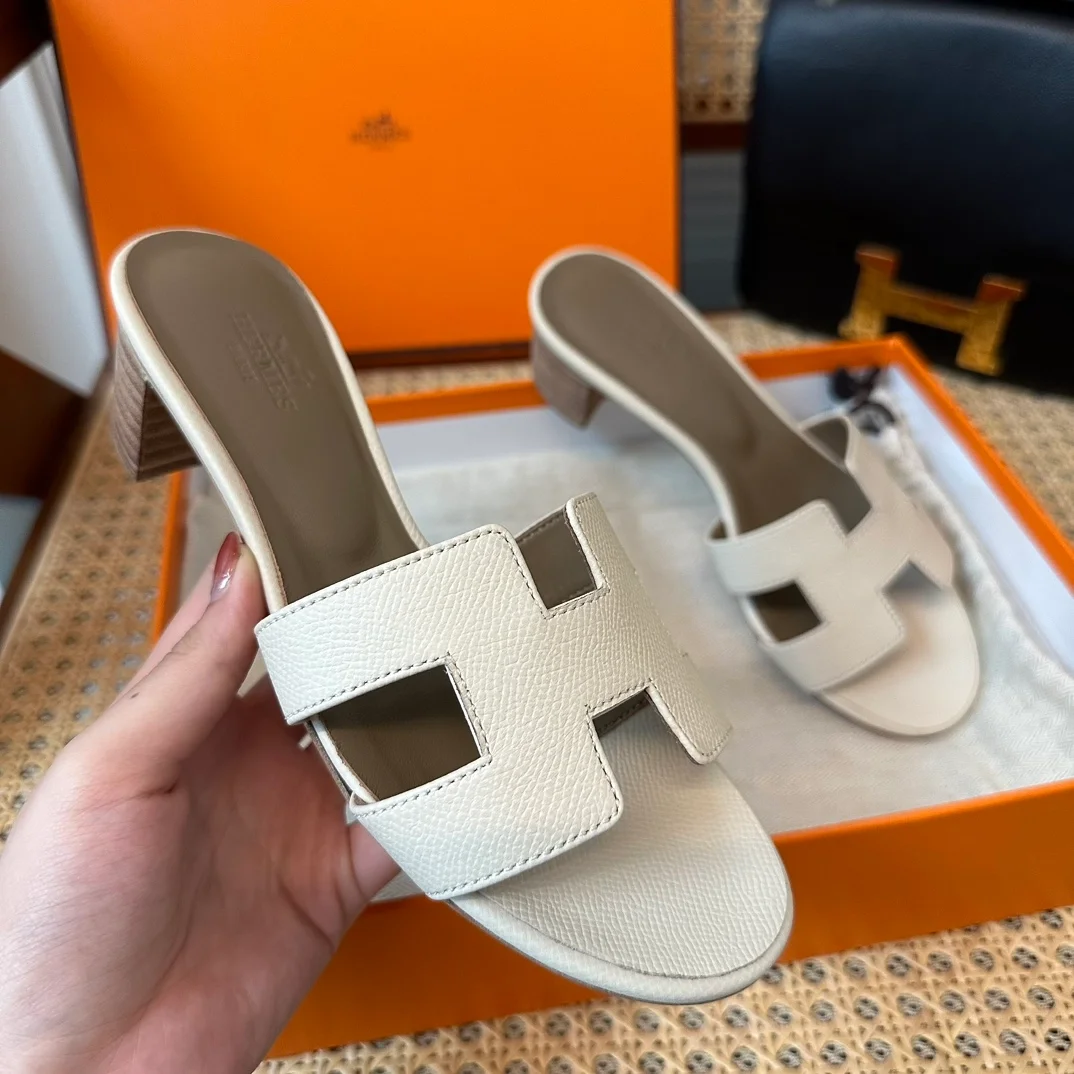 오아시스 샌들 카프스킨 화이트 상세