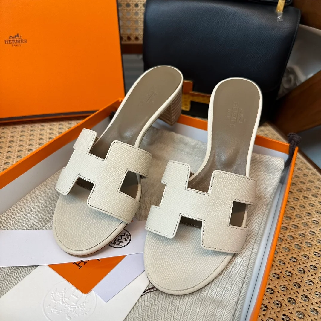 오아시스 샌들 카프스킨 화이트 상세