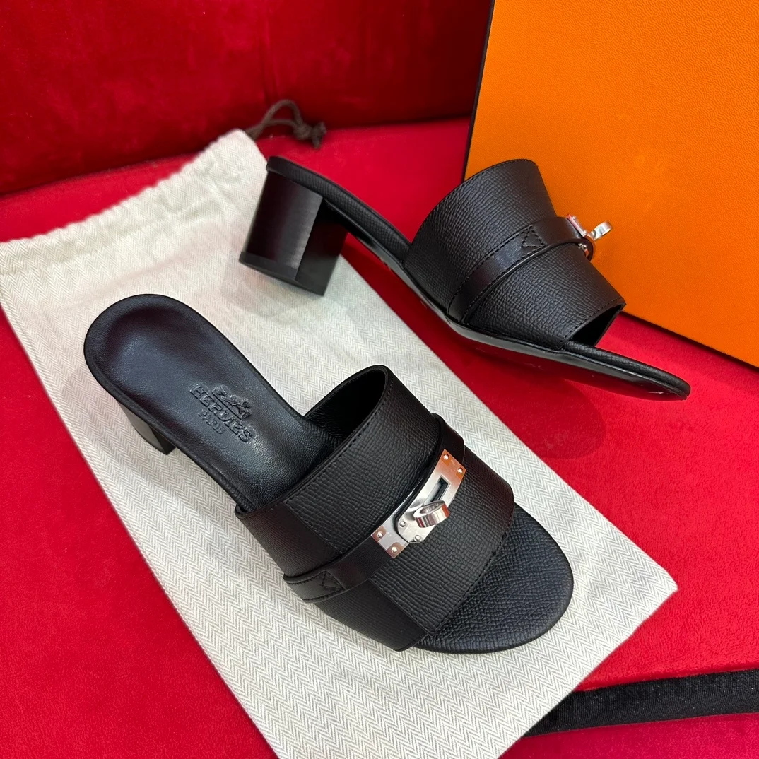 지지 50 샌들 카프스킨 & 팔라듐 하드웨어 누아 상세