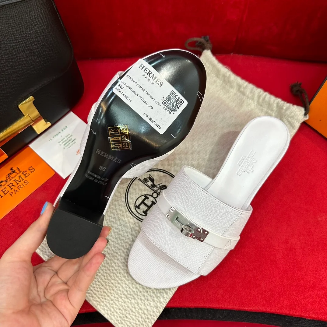 지지 50 샌들 카프스킨 & 팔라듐 하드웨어 블랑 상세