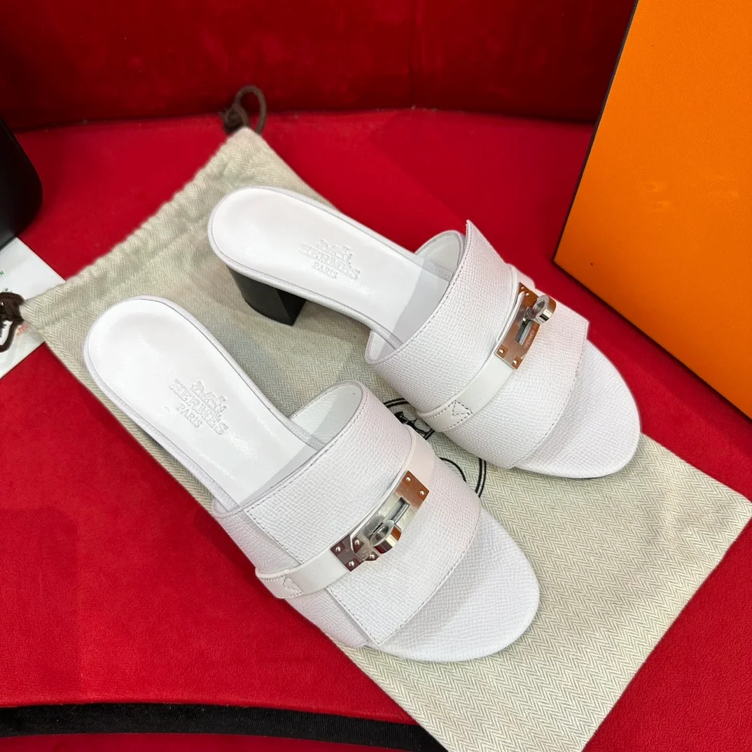 지지 50 샌들 카프스킨 & 팔라듐 하드웨어 블랑 상세