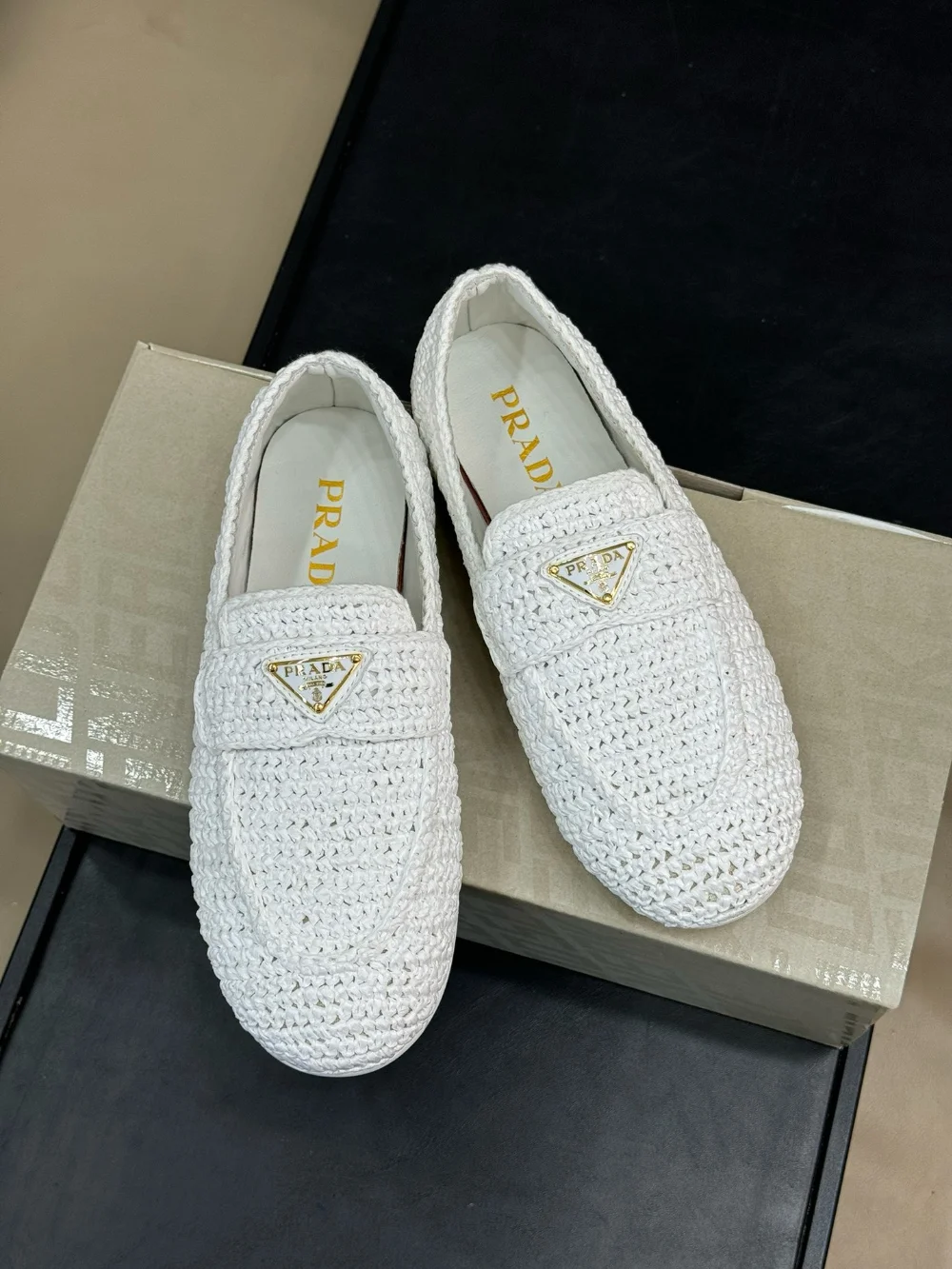 24ss 슬립온 상세