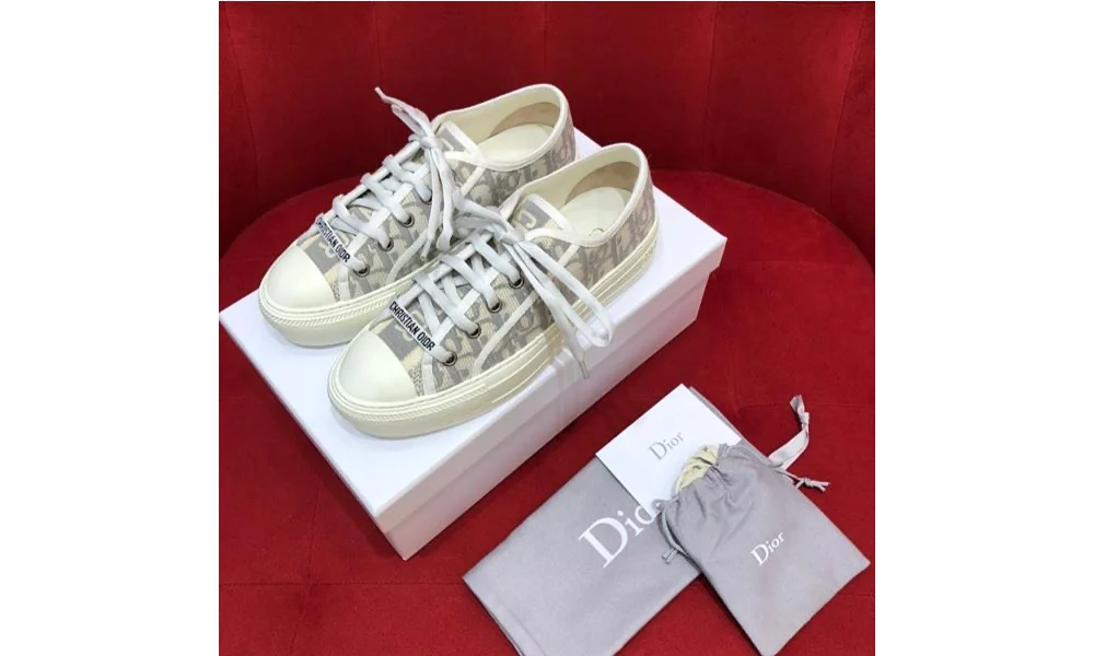 오블리크 스니커즈 상세