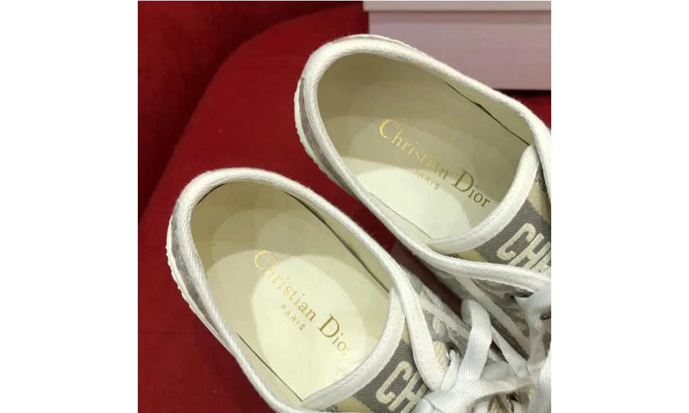 오블리크 스니커즈 상세