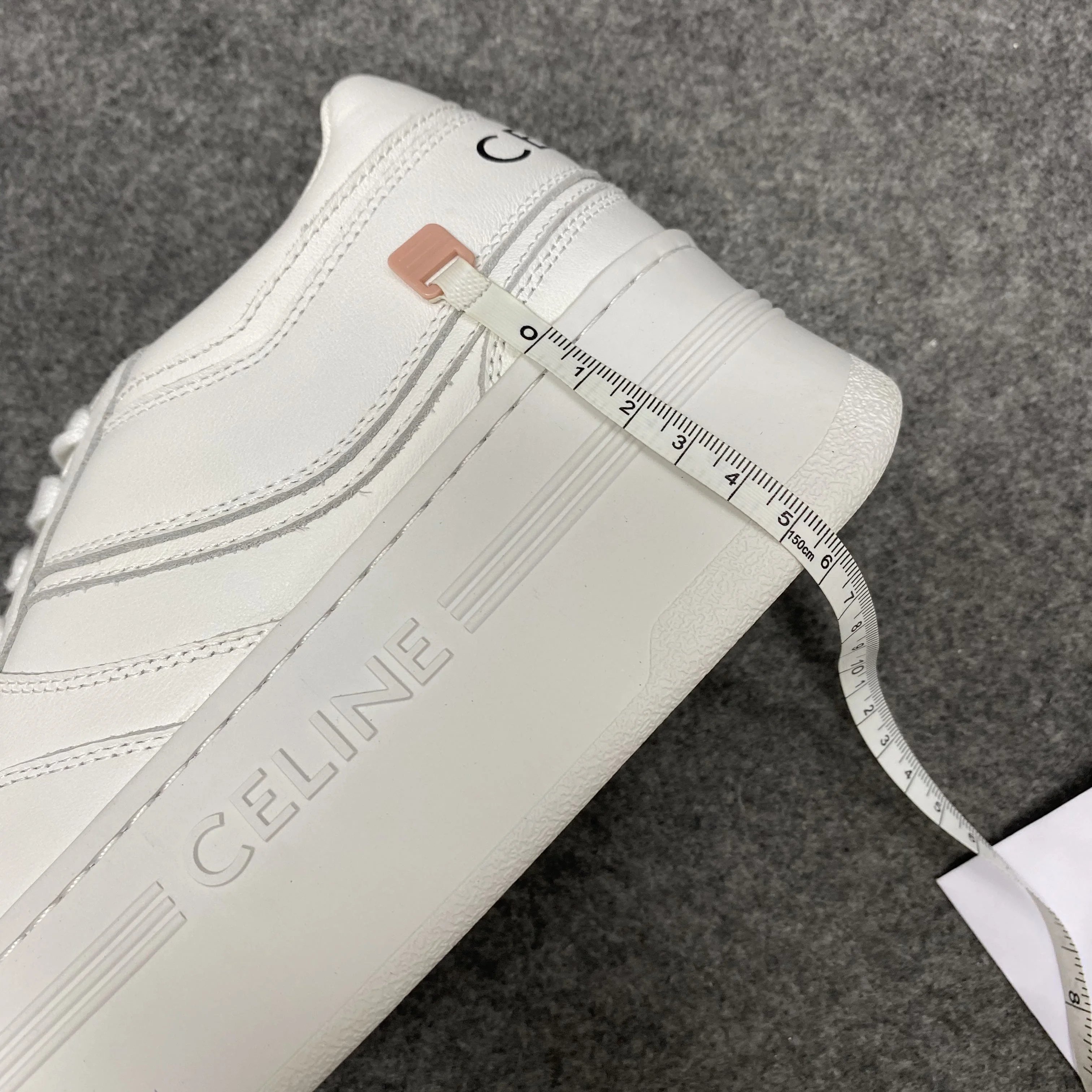 트레이너 로우탑 스니커즈 (5.5cm) 상세