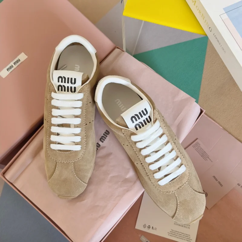 플룸 스웨이드 스니커즈 상세