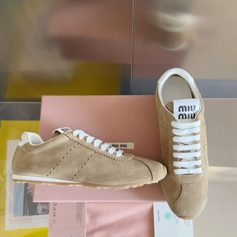 플룸 스웨이드 스니커즈 상세