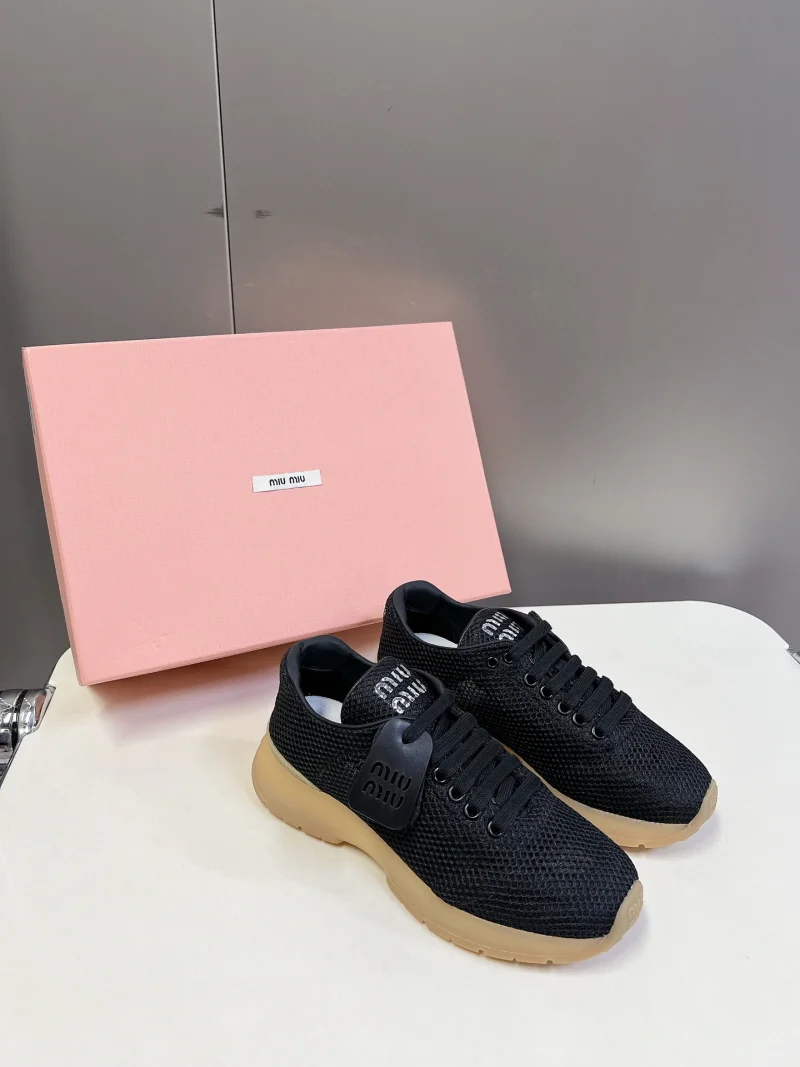 패브릭 메쉬 스니커즈 상세