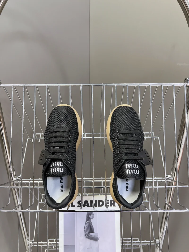 패브릭 메쉬 스니커즈 상세