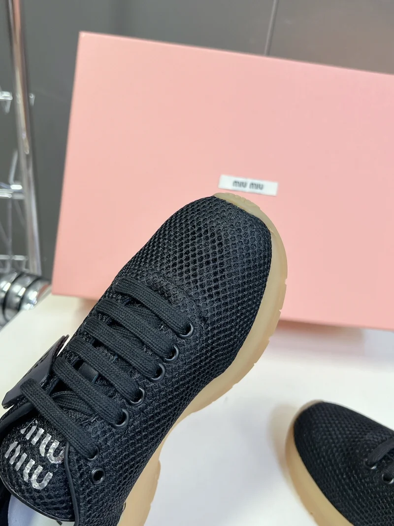 패브릭 메쉬 스니커즈 상세