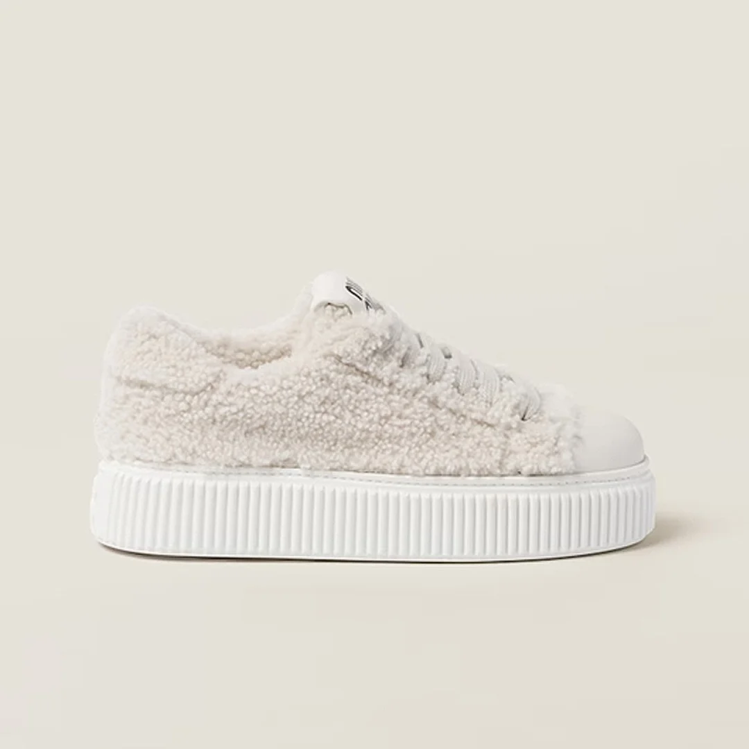 시어링 스니커즈