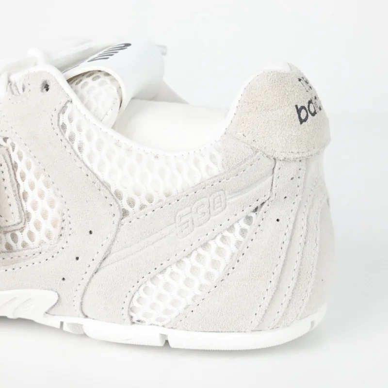 스웨이드 메쉬 스니커즈 상세