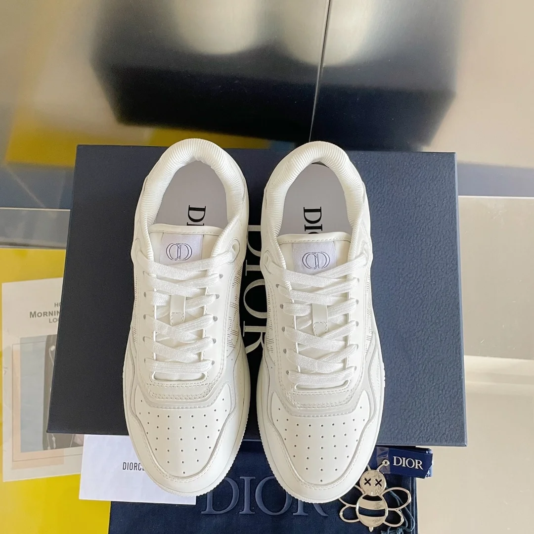 로우 탑 스니커즈 화이트 상세