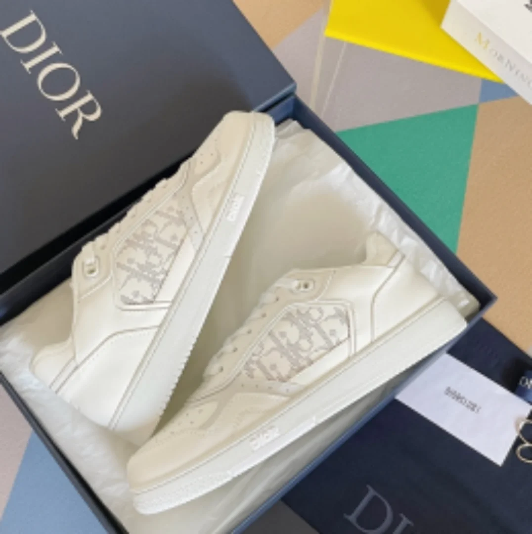 로우 탑 스니커즈 화이트