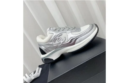 패브릭 라미네이티드 스니커즈