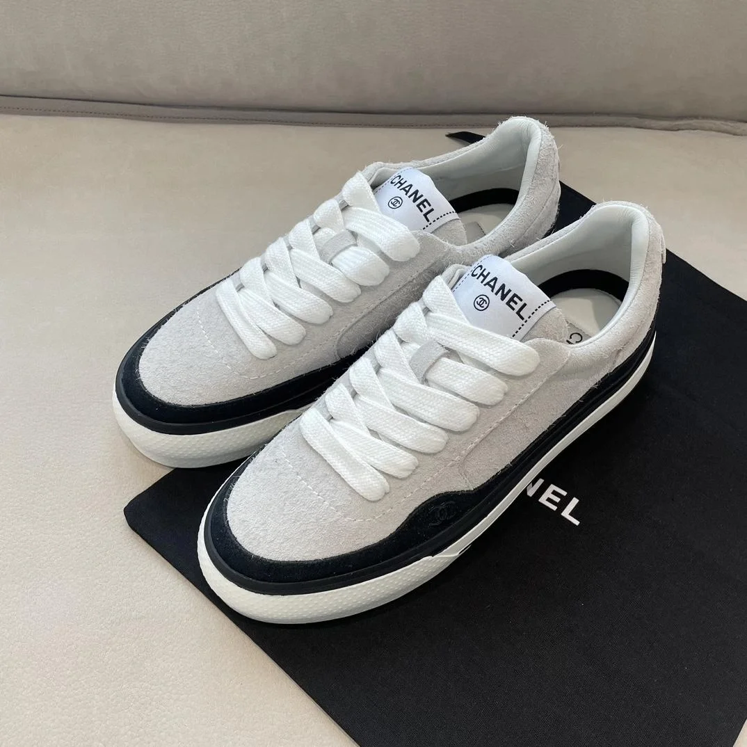 벨벳 스웨이드 스니커즈 상세