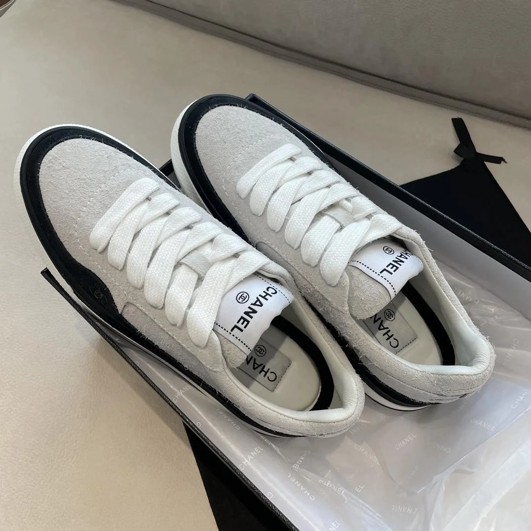 벨벳 스웨이드 스니커즈 상세