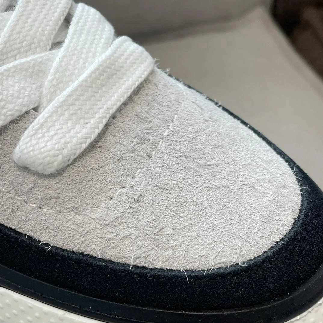 벨벳 스웨이드 스니커즈 상세