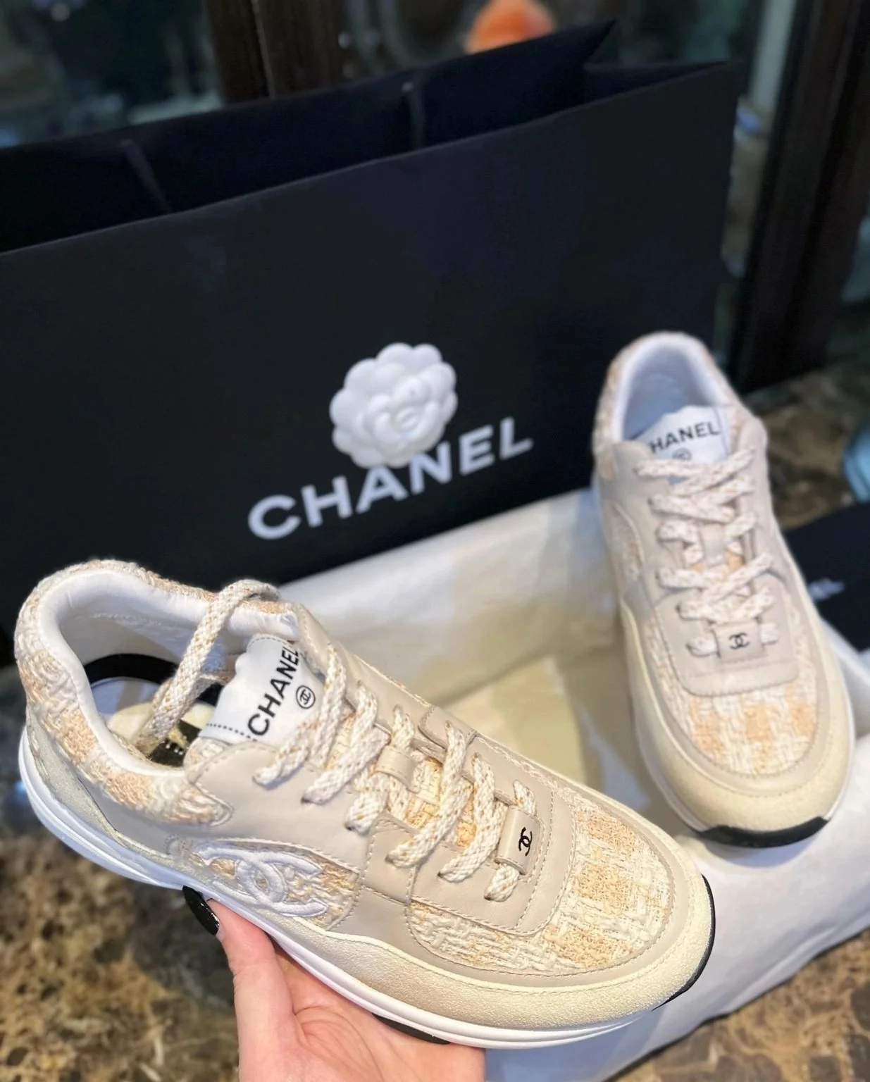 로고 트위드 스니커즈 오렌지 상세