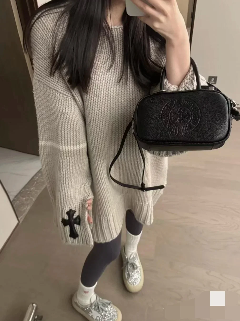 빈티지 라운드넥 스웨터 상세