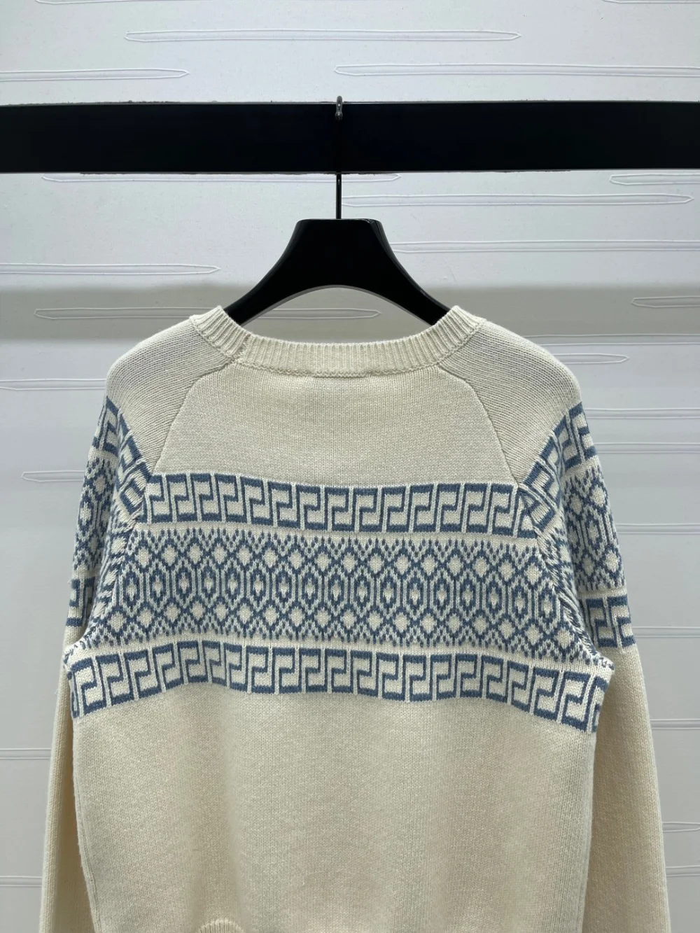 트리옹프 긴팔 스웨터 니트  (2color) 상세