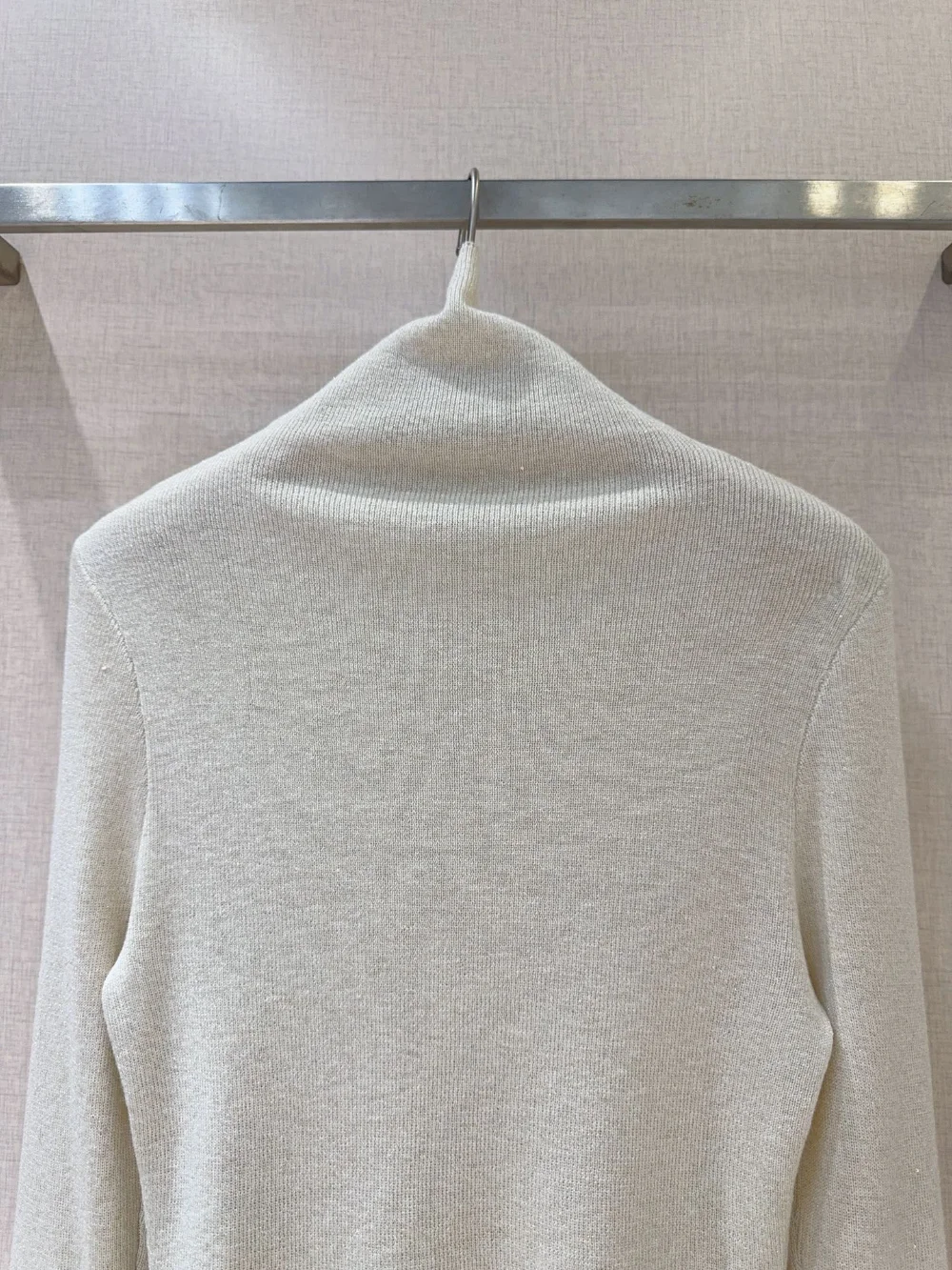 터틀넥 긴팔 니트(3color) 상세