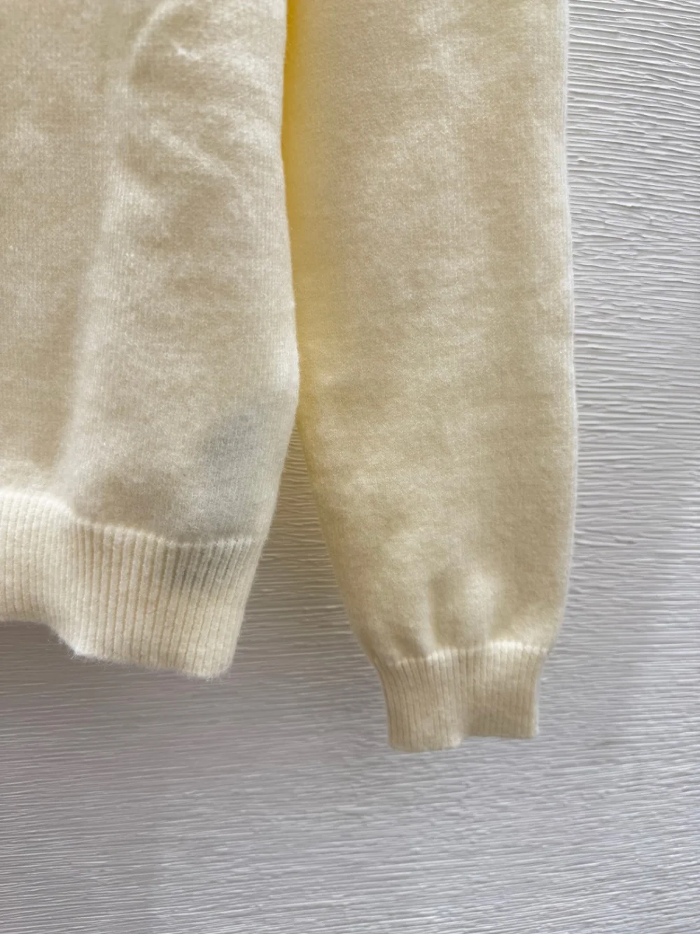 GG 긴팔 니트(2color) 상세