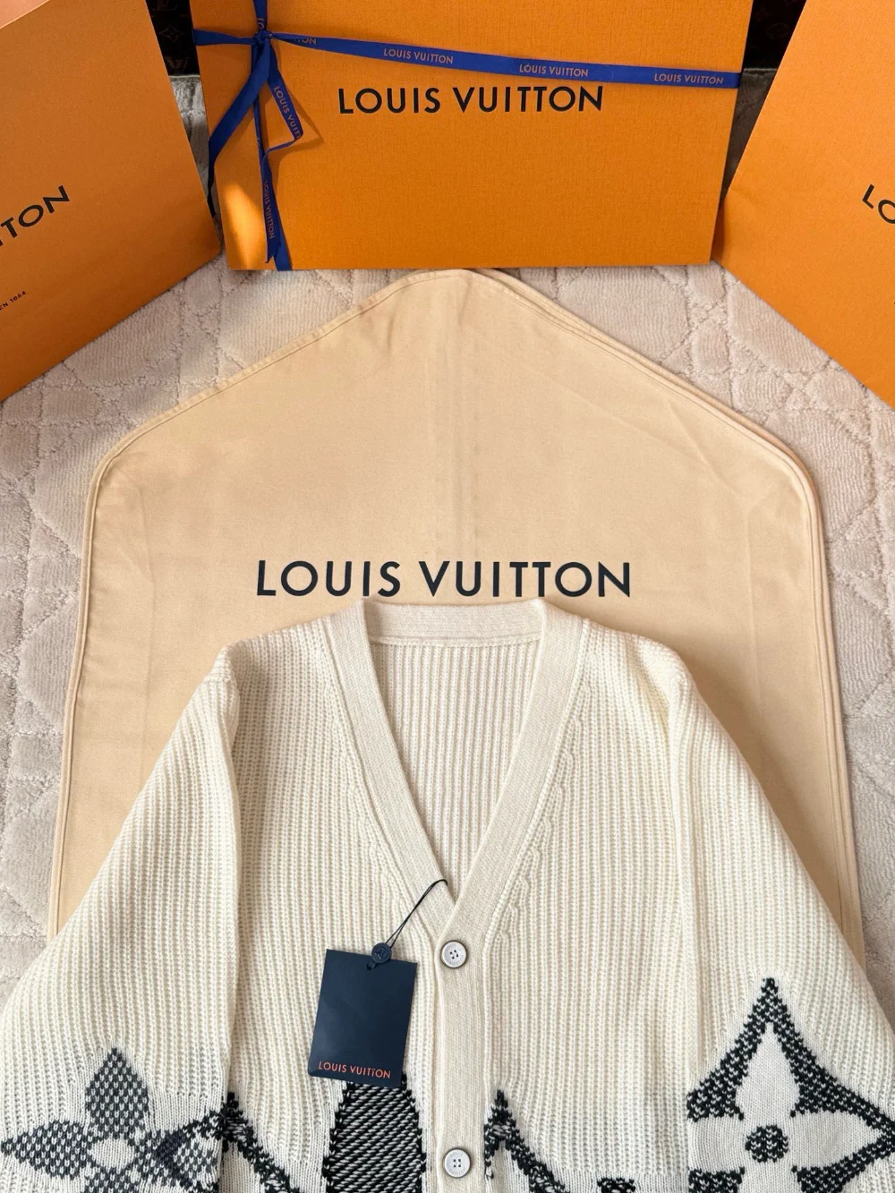 남성 LV 모노그램 니트 가디건 (2color) 상세