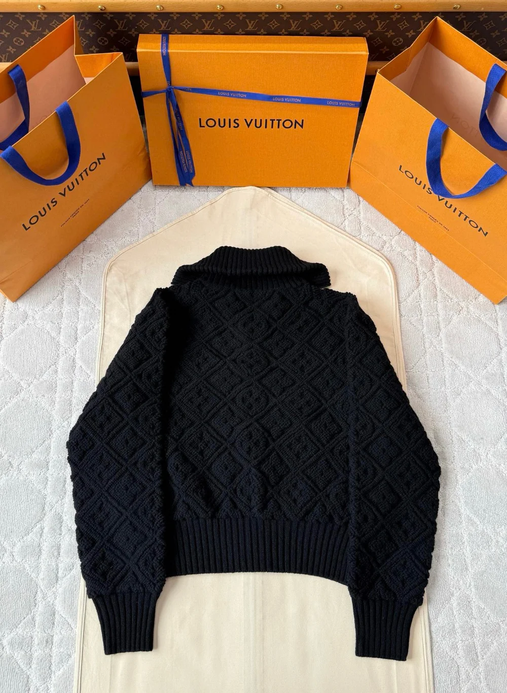 LV 모노그램 니트 집업 (2color) 상세