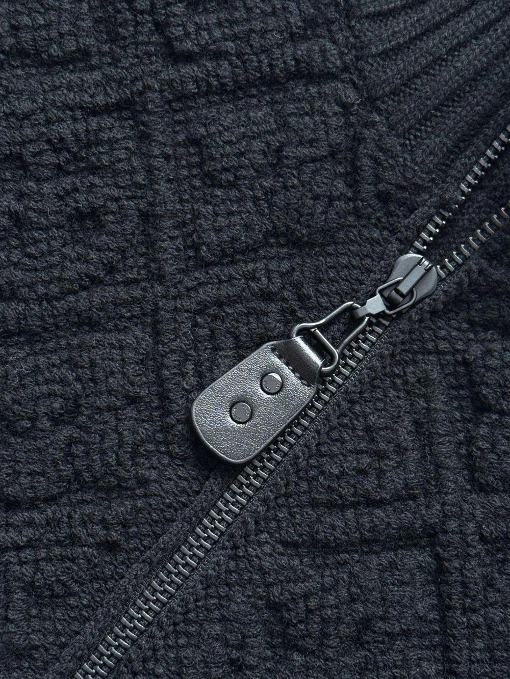 LV 모노그램 니트 집업 (2color) 상세