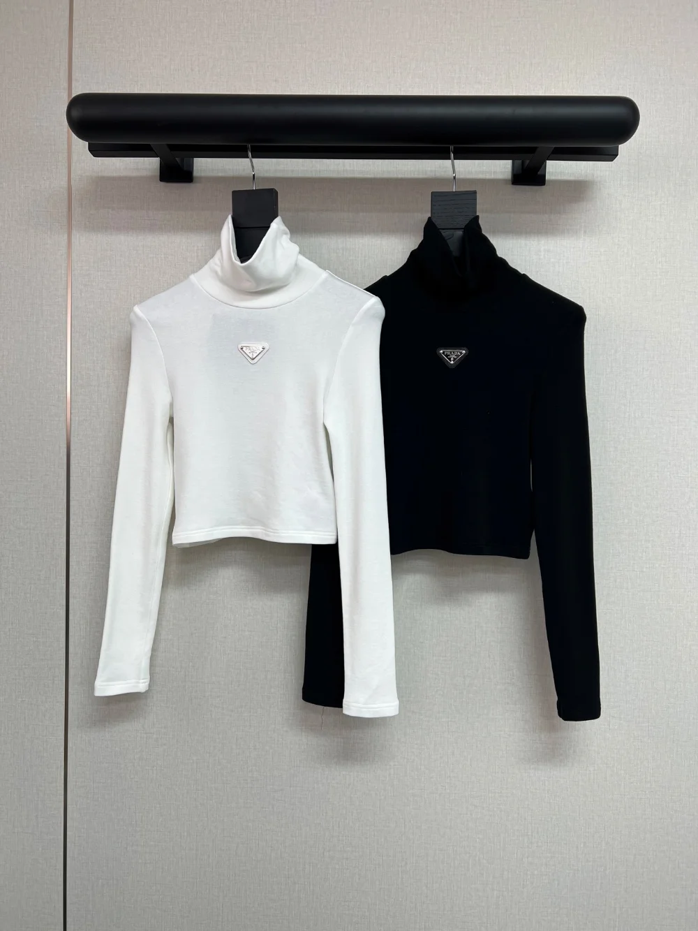 크롭 터틀넥 긴팔 니트 탑(2color) 상세