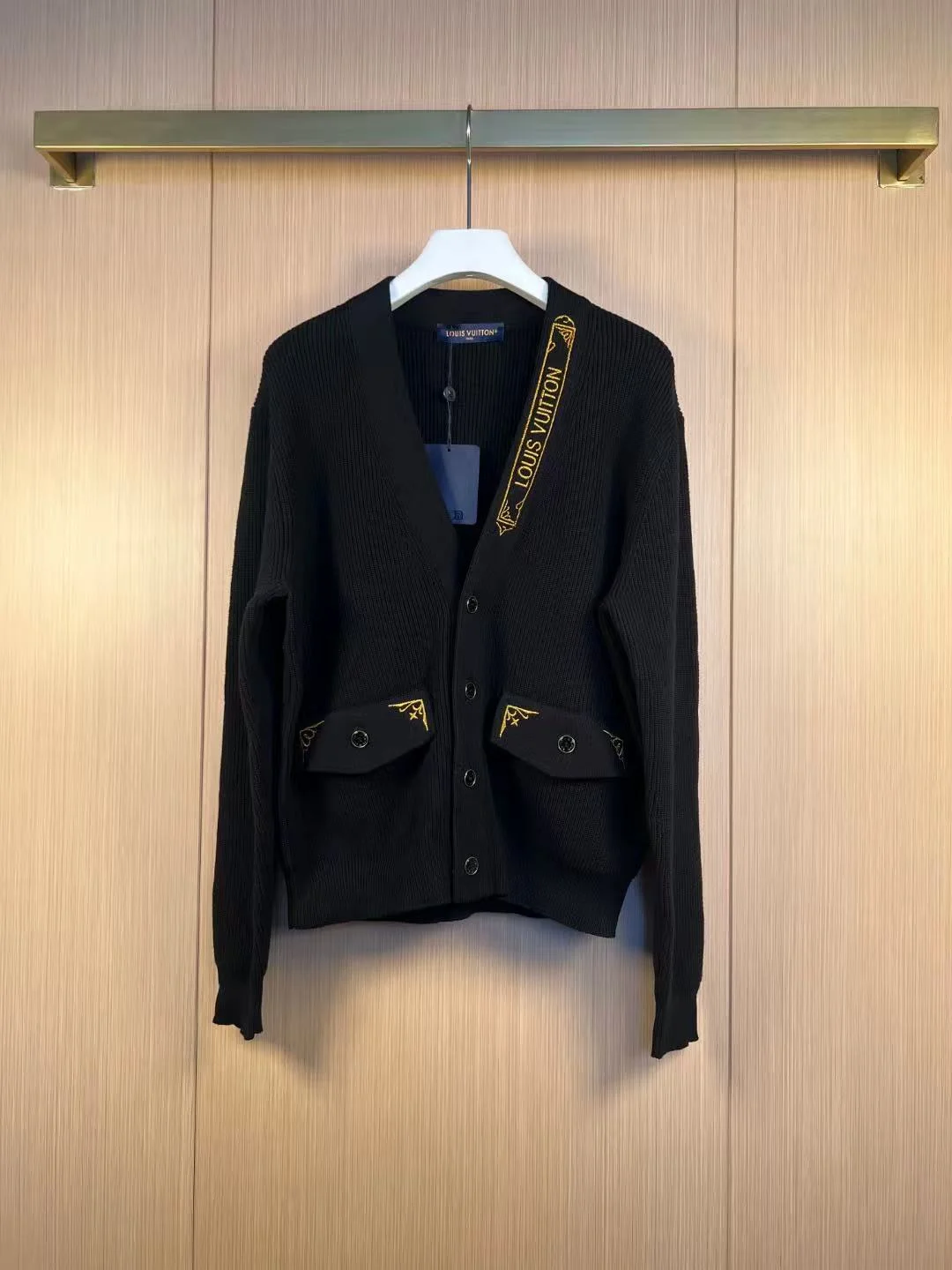 남성 V넥 엠브로이더드 시그니처 가디건 1AHVN0 (2color)