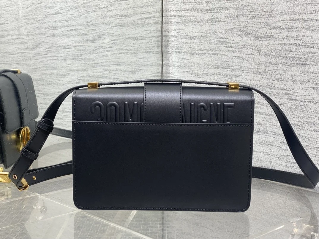 몽테인백 (24*18*5cm) 상세