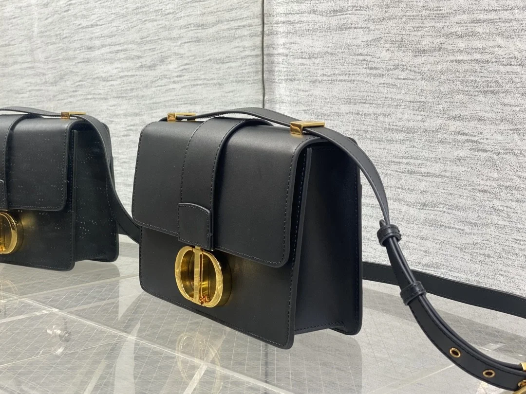 몽테인백 (24*18*5cm) 상세