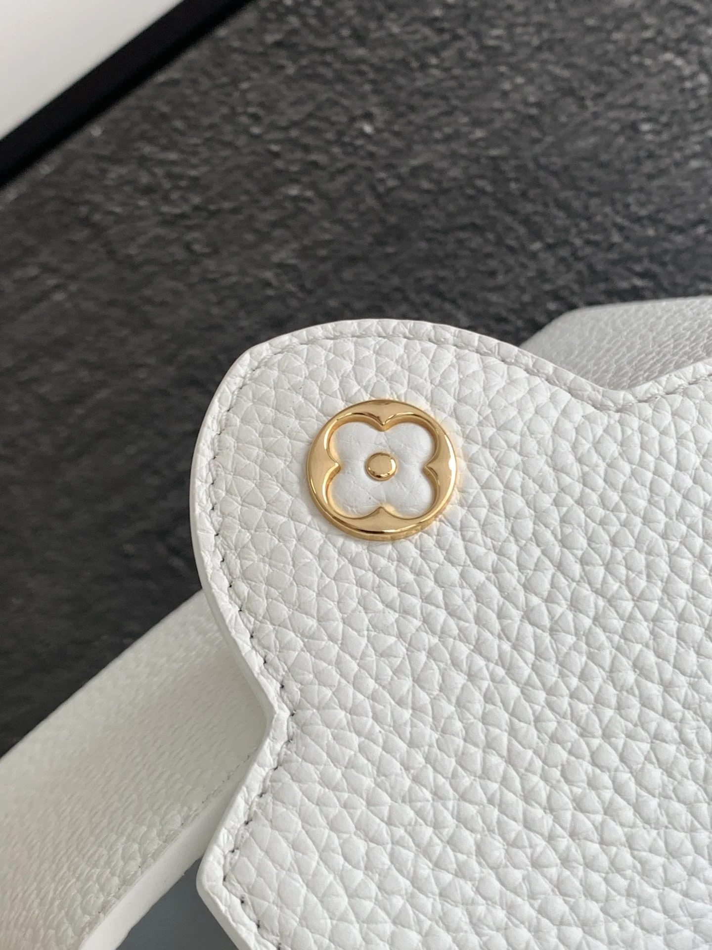 카퓌신 미니 (21 x 14 x 8cm) 상세