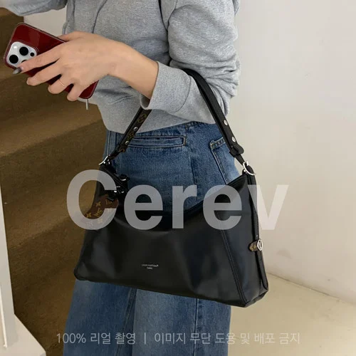 캐리올 이스트 웨스트 3