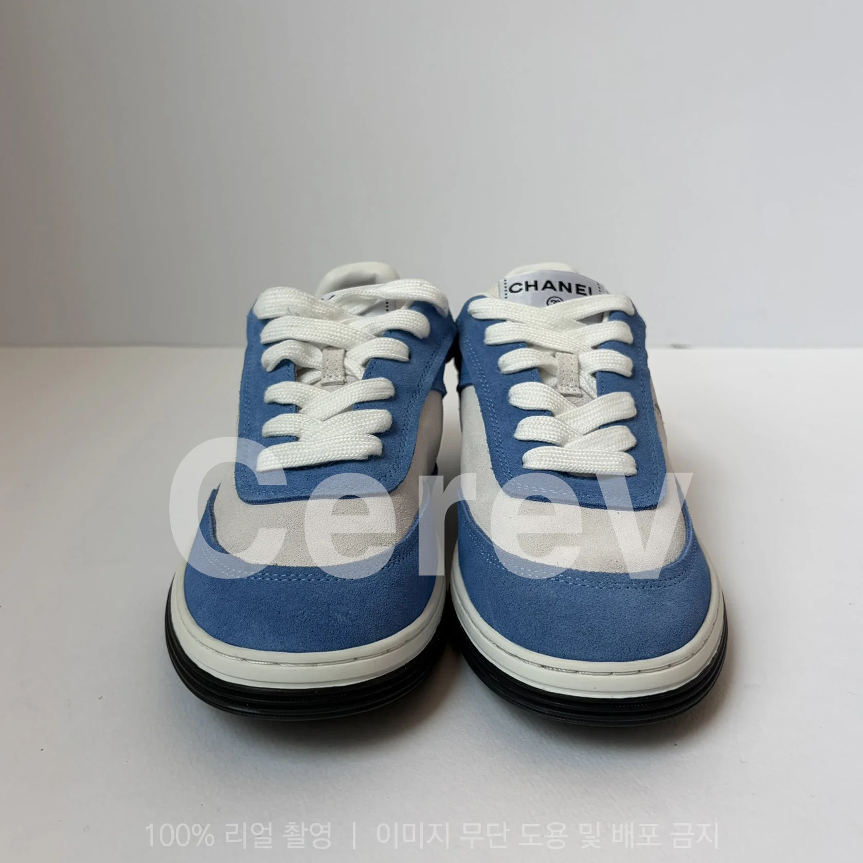 (당일배송) 여성 로고 테니스 제니 스니커즈 블루 245 사이즈 상세