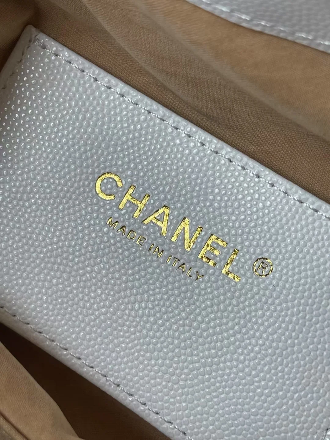 25c 뉴 호보백 화이트 상세